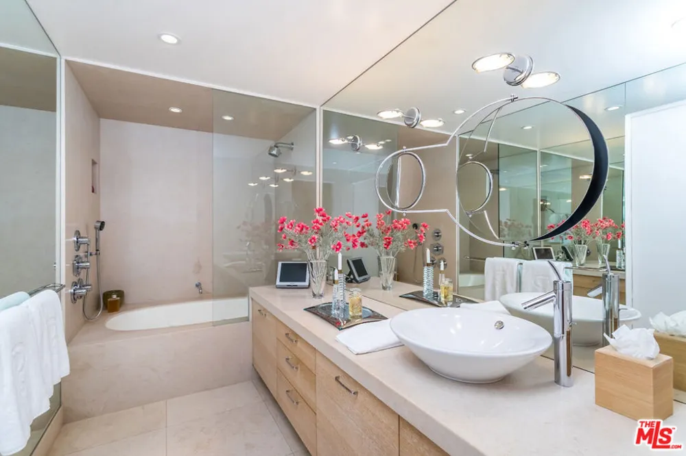 22548 Pacific Coast Highway #111 Malibu, CA 90265