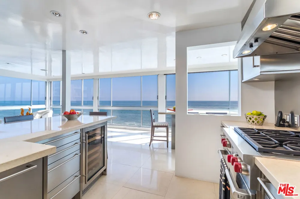22548 Pacific Coast Highway #111 Malibu, CA 90265