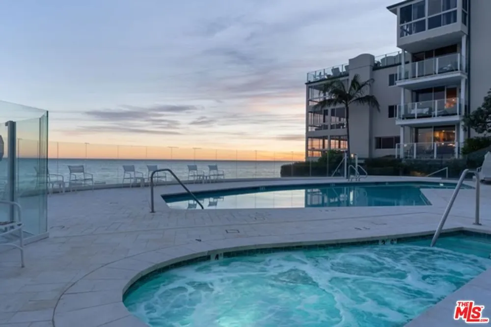 22548 Pacific Coast Highway #111 Malibu, CA 90265