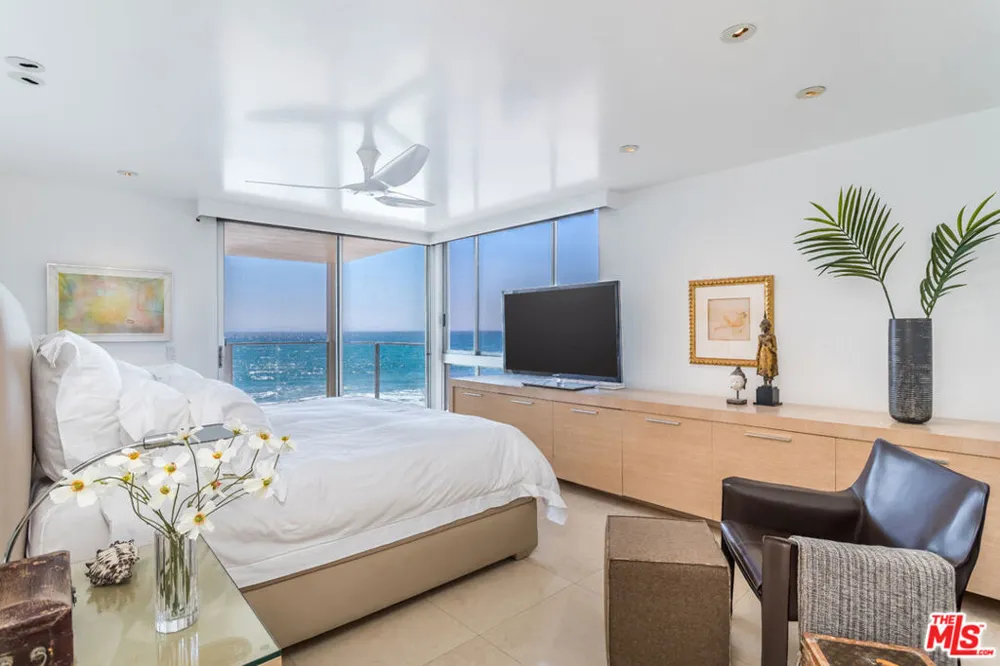 22548 Pacific Coast Highway #111 Malibu, CA 90265
