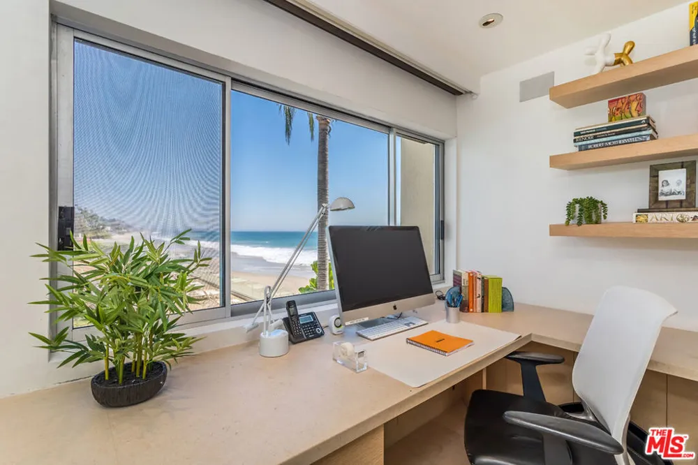 22548 Pacific Coast Highway #111 Malibu, CA 90265