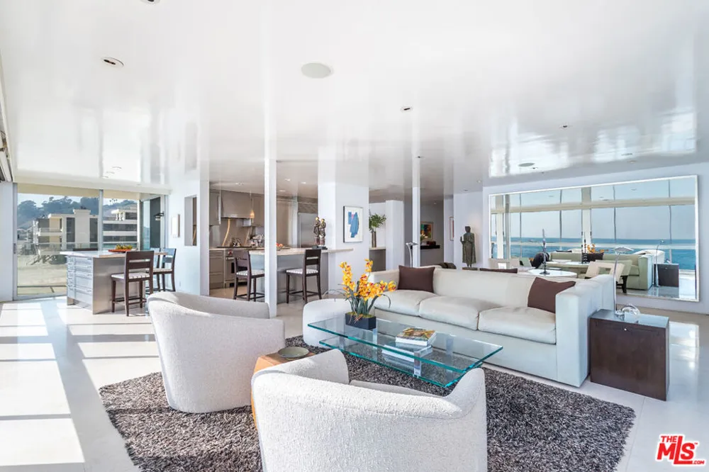 22548 Pacific Coast Highway #111 Malibu, CA 90265