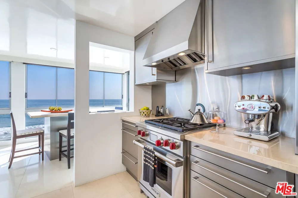 22548 Pacific Coast Highway #111 Malibu, CA 90265