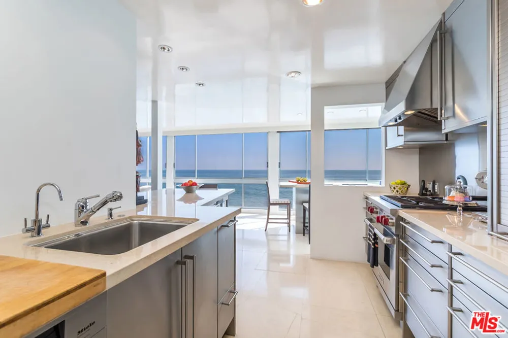 22548 Pacific Coast Highway #111 Malibu, CA 90265