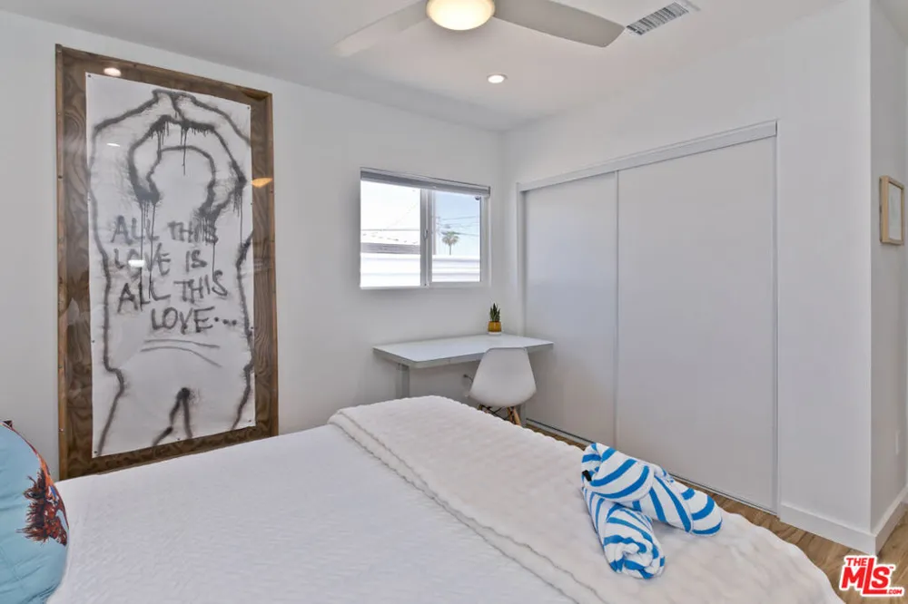 375 W Sunview Avenue Palm Springs, CA 92262