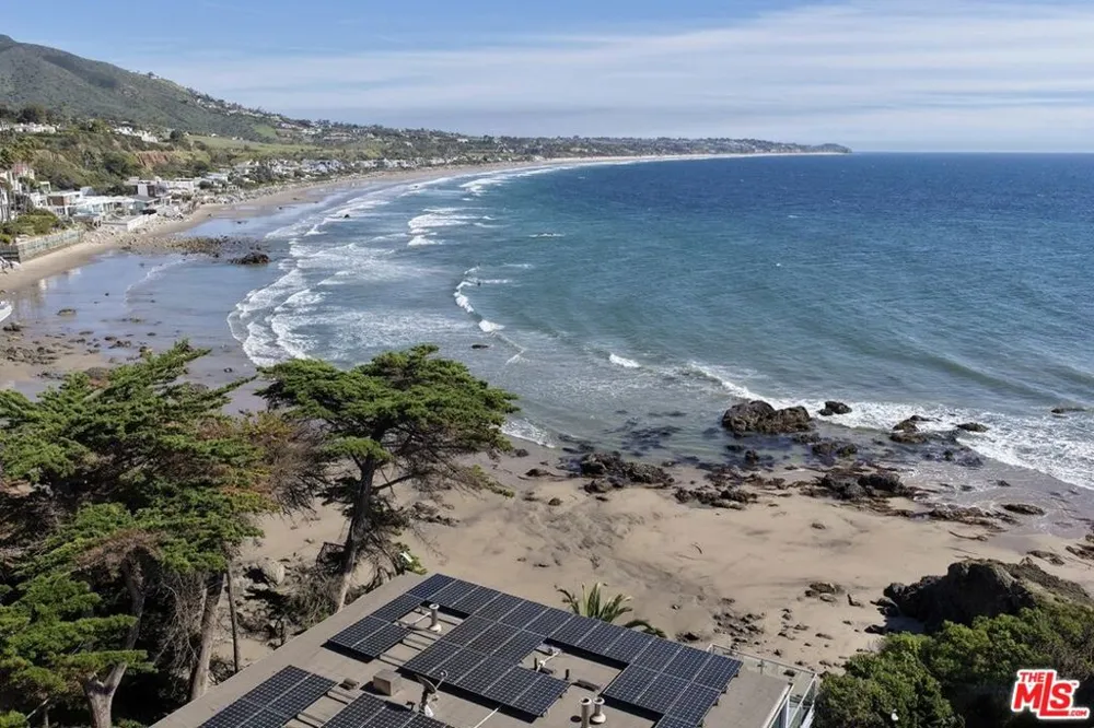 6525 Point Lechuza Drive Malibu, CA 90265