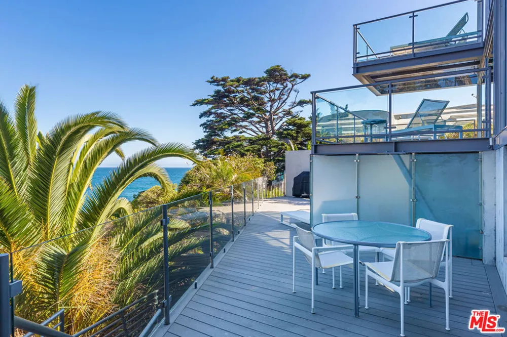 6525 Point Lechuza Drive Malibu, CA 90265