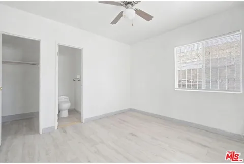 12015 S Willowbrook Avenue
