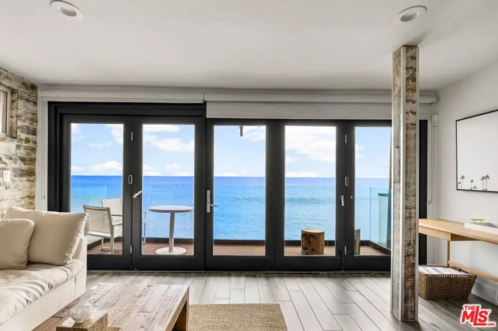 20460 Pacific Coast #2 Malibu, CA 90265