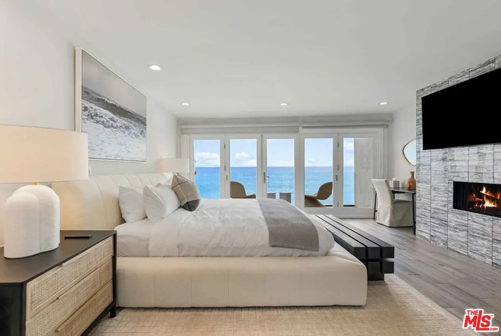 20460 Pacific Coast #2 Malibu, CA 90265