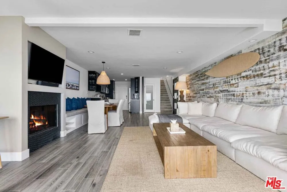 20460 Pacific Coast #2 Malibu, CA 90265