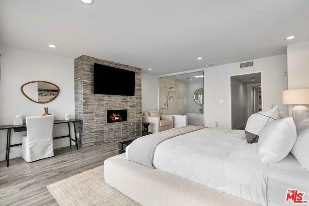 20460 Pacific Coast #2 Malibu, CA 90265