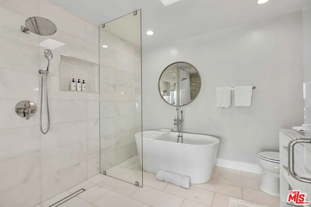 20460 Pacific Coast #2 Malibu, CA 90265