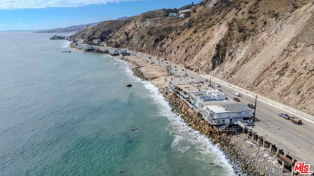 20460 Pacific Coast #2 Malibu, CA 90265