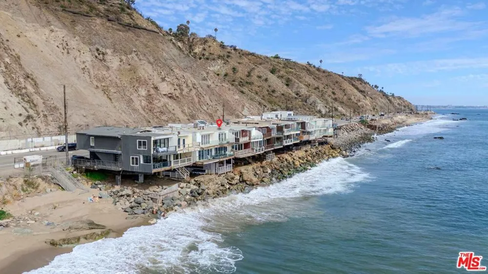 20460 Pacific Coast #2 Malibu, CA 90265