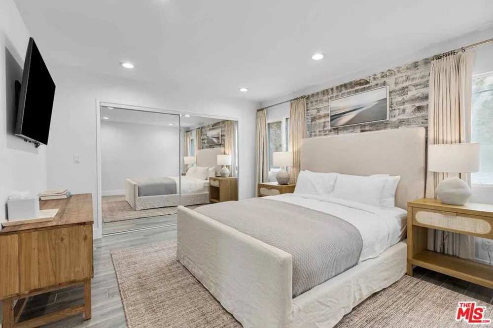 20460 Pacific Coast #2 Malibu, CA 90265