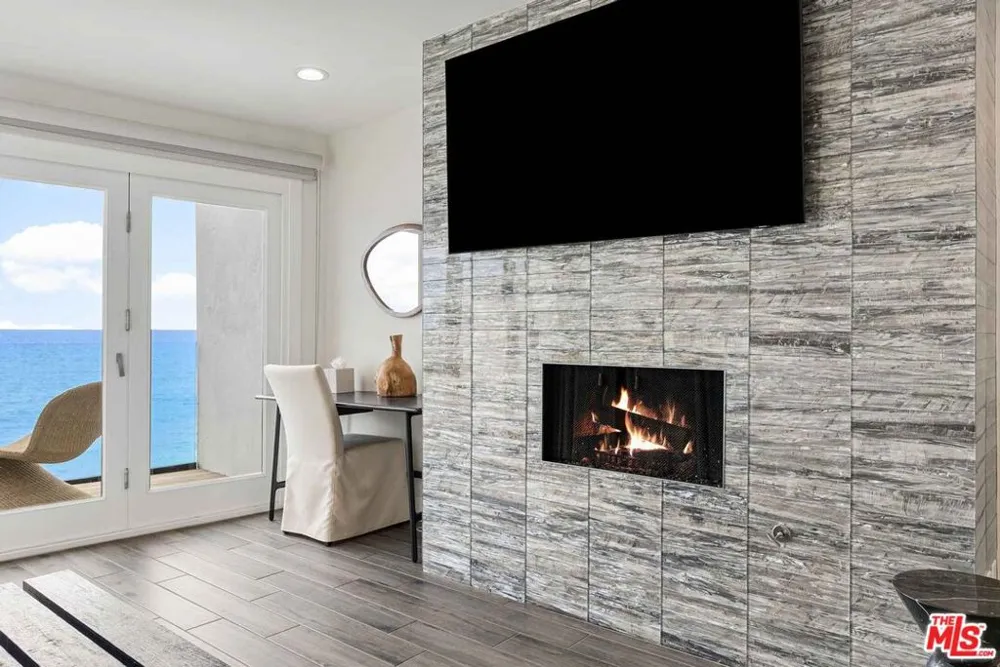 20460 Pacific Coast #2 Malibu, CA 90265