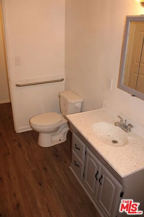 12100 Birch Avenue #22 Hawthorne, CA 90250