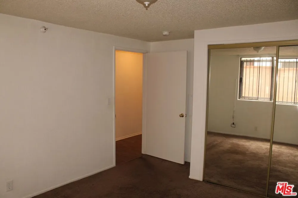12100 Birch Avenue #22 Hawthorne, CA 90250