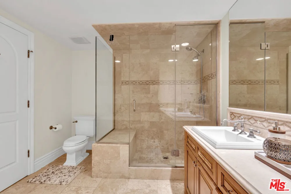 1530 Camden Avenue #304 Los Angeles, CA 90025