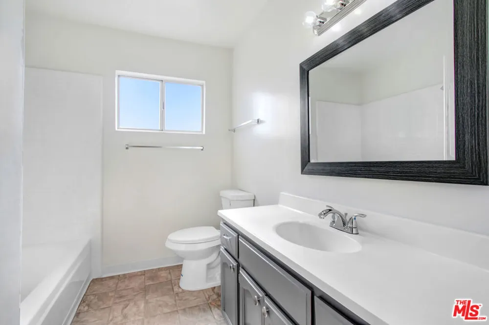 14108 Doty Avenue #23 Hawthorne, CA 90250