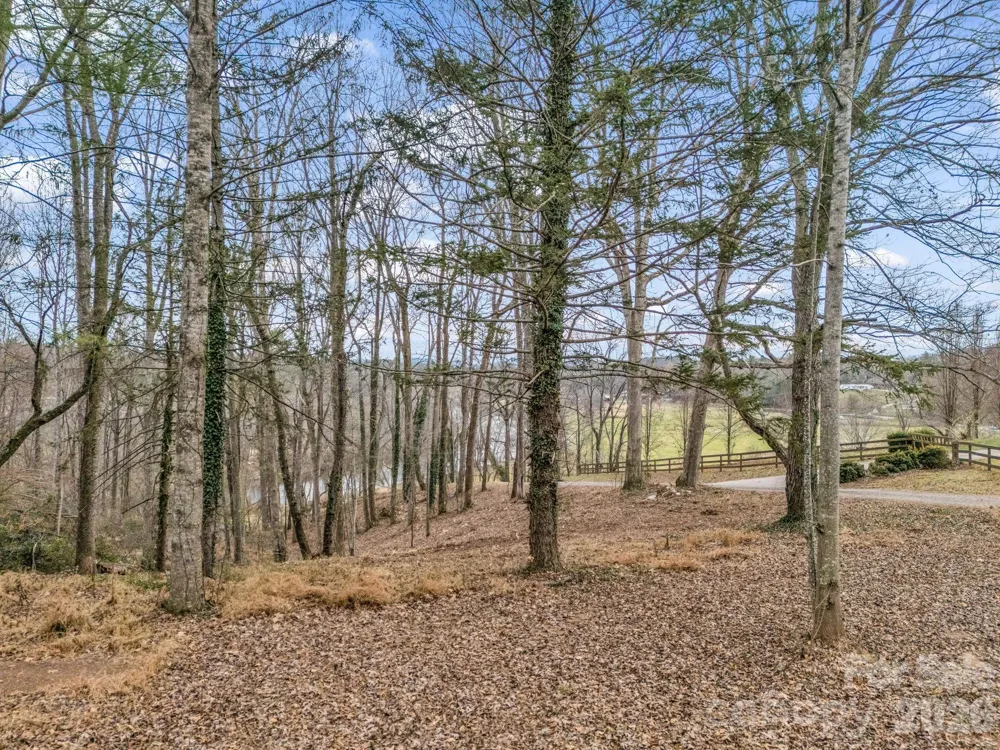 660 & 9999 Glenn Bridge Road Arden, NC 28704