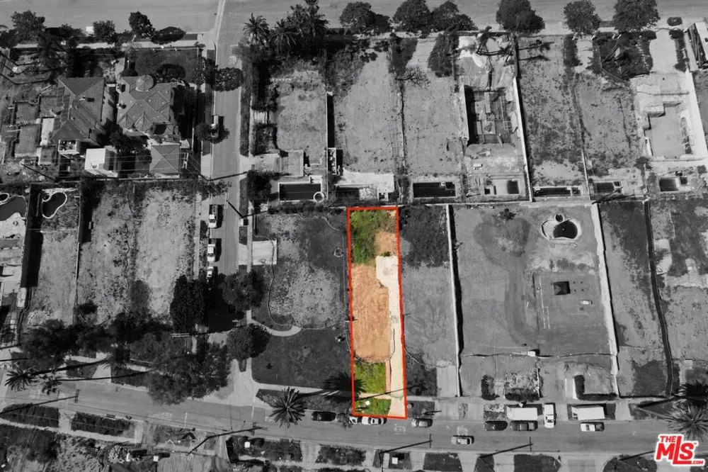 709 Swarthmore Avenue Los Angeles, CA 90272