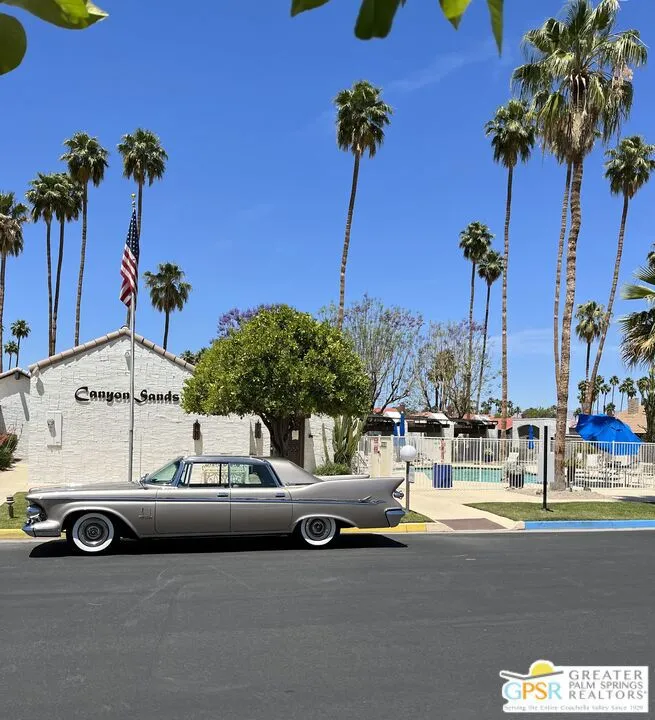 2360 W Miramonte Circle #F Palm Springs, CA 92264