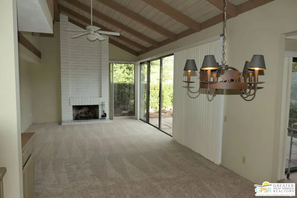 2360 W Miramonte Circle #F Palm Springs, CA 92264
