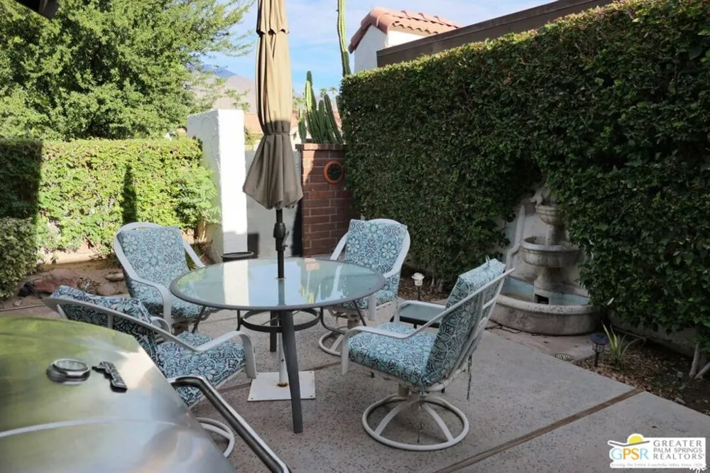 2360 W Miramonte Circle #F Palm Springs, CA 92264