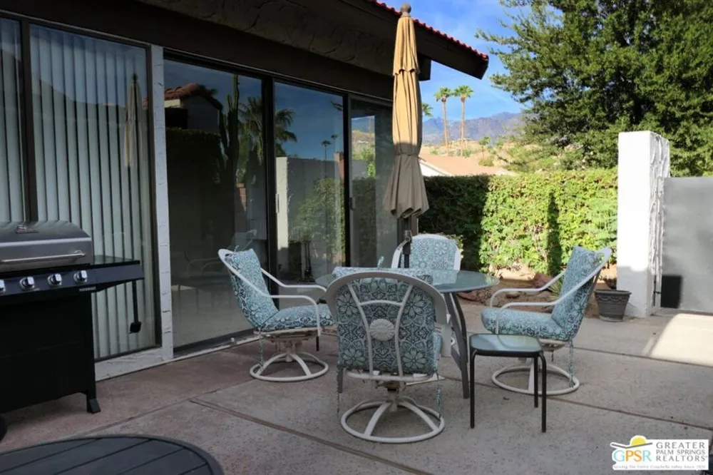 2360 W Miramonte Circle #F Palm Springs, CA 92264