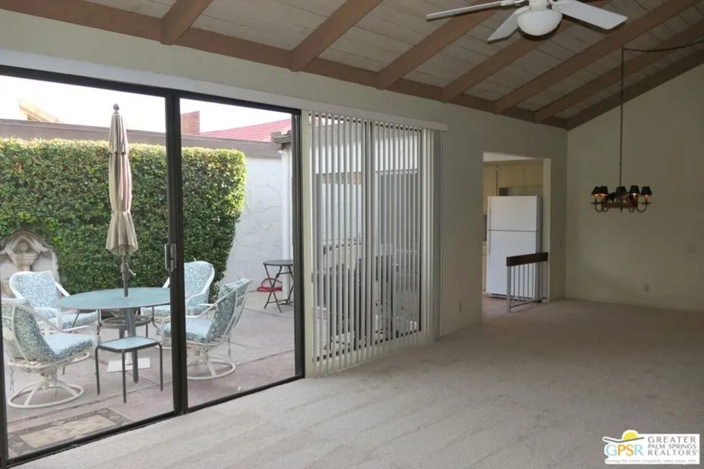 2360 W Miramonte Circle #F Palm Springs, CA 92264
