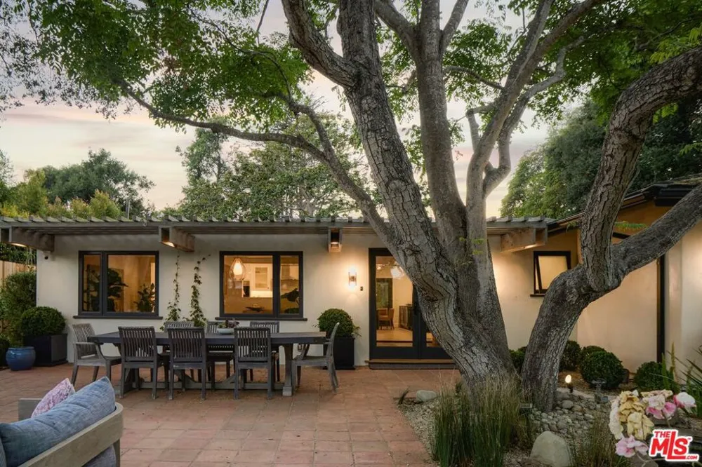 135 Pomar Lane Santa Barbara, CA 93108