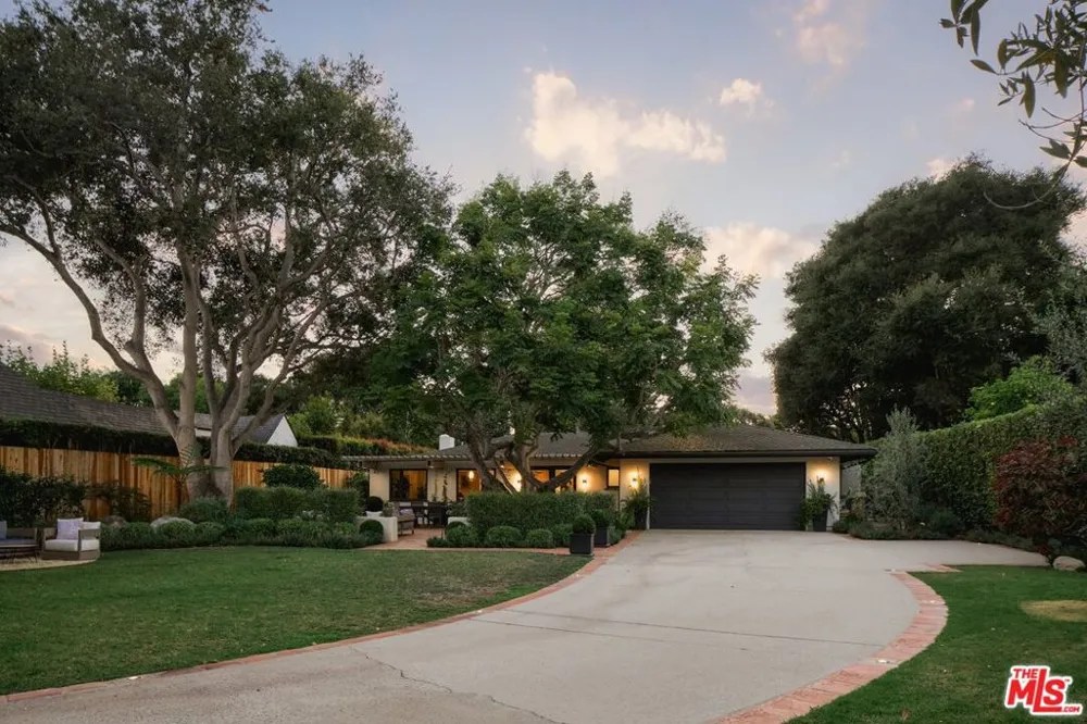 135 Pomar Lane Santa Barbara, CA 93108