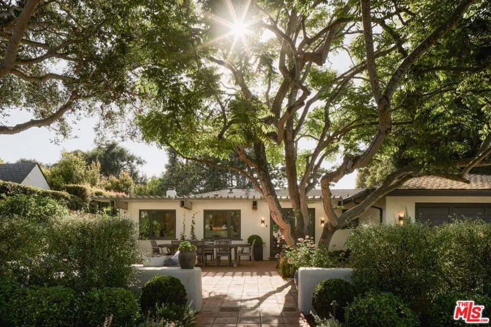 135 Pomar Lane Santa Barbara, CA 93108