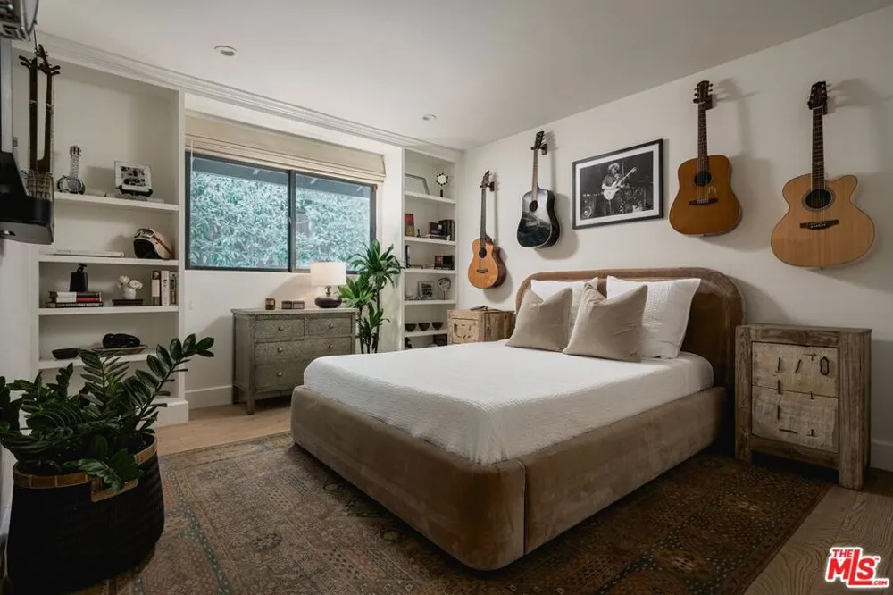 135 Pomar Lane Santa Barbara, CA 93108