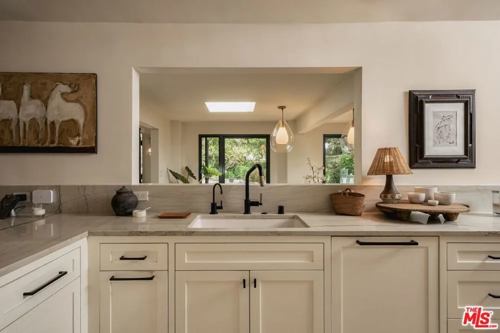 135 Pomar Lane Santa Barbara, CA 93108