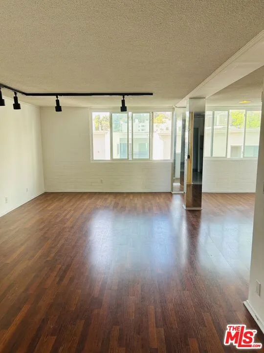 540 Kelton Avenue #402 Los Angeles, CA 90024