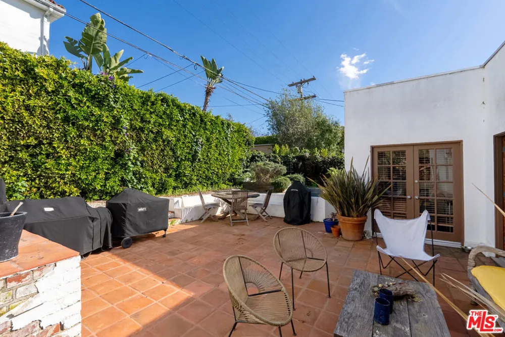 1914 Fairburn Avenue Los Angeles, CA 90025