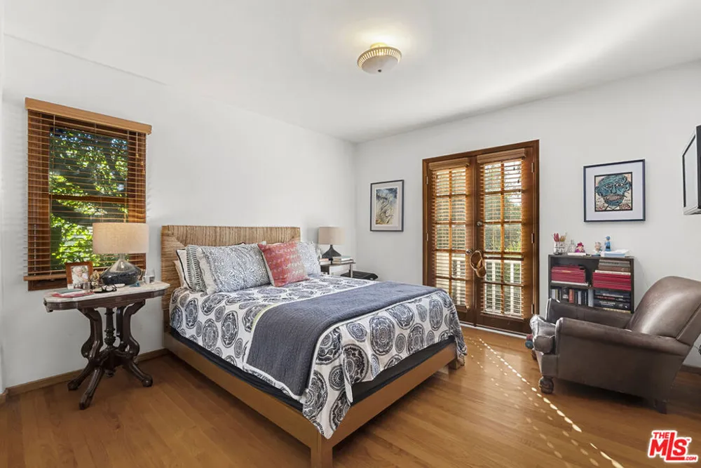 1914 Fairburn Avenue Los Angeles, CA 90025