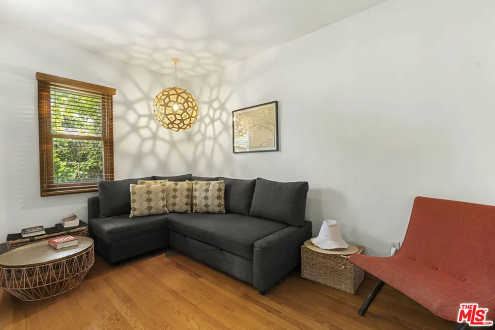1914 Fairburn Avenue Los Angeles, CA 90025