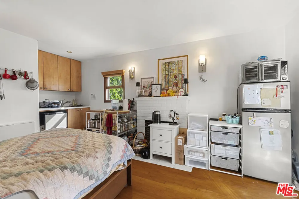 1914 Fairburn Avenue Los Angeles, CA 90025