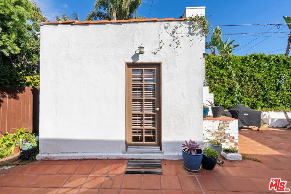 1914 Fairburn Avenue Los Angeles, CA 90025