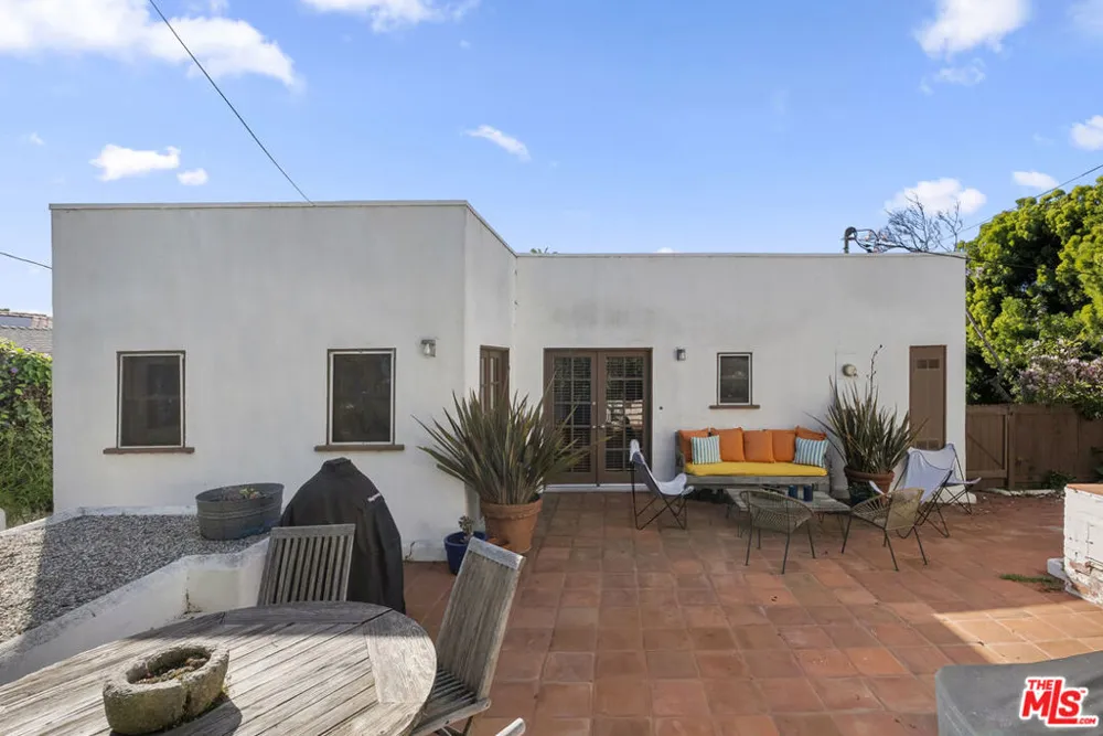 1914 Fairburn Avenue Los Angeles, CA 90025