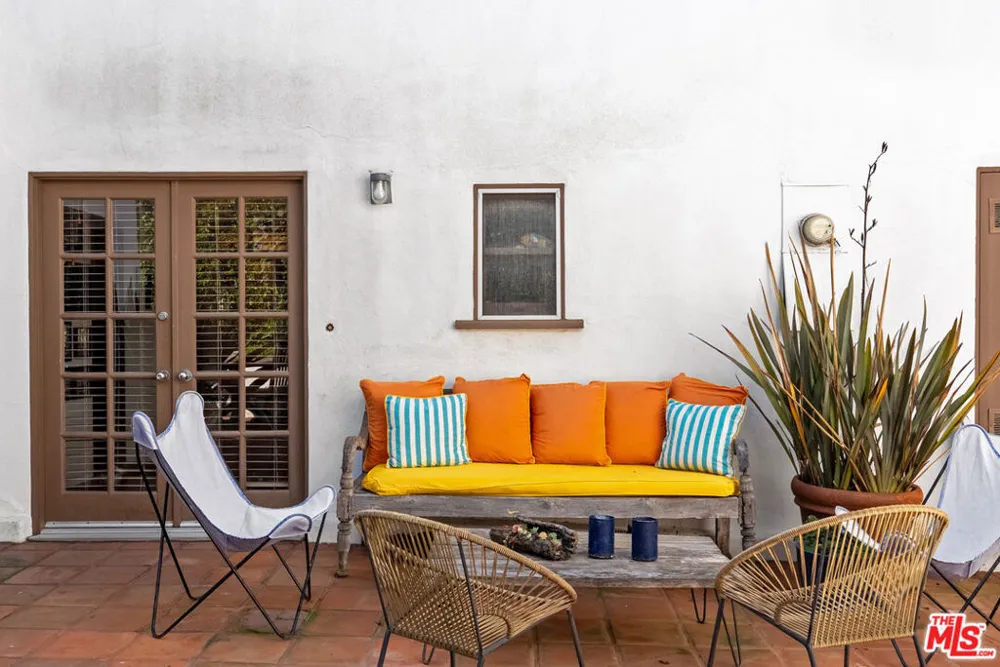 1914 Fairburn Avenue Los Angeles, CA 90025