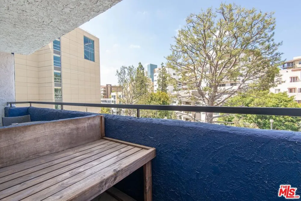 10982 Roebling Avenue #347 Los Angeles, CA 90024