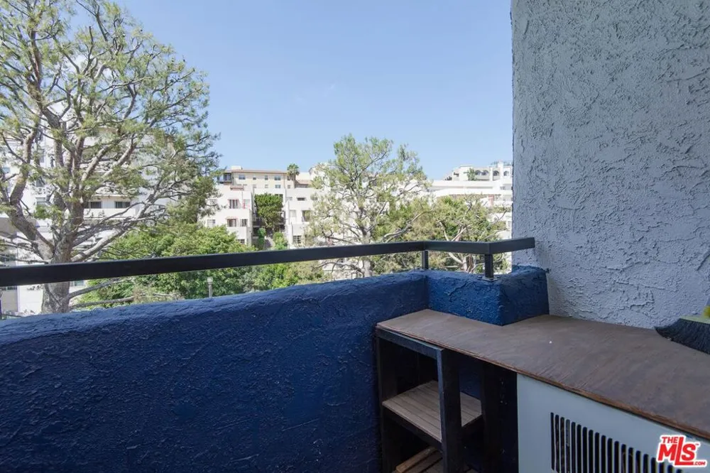 10982 Roebling Avenue #347 Los Angeles, CA 90024
