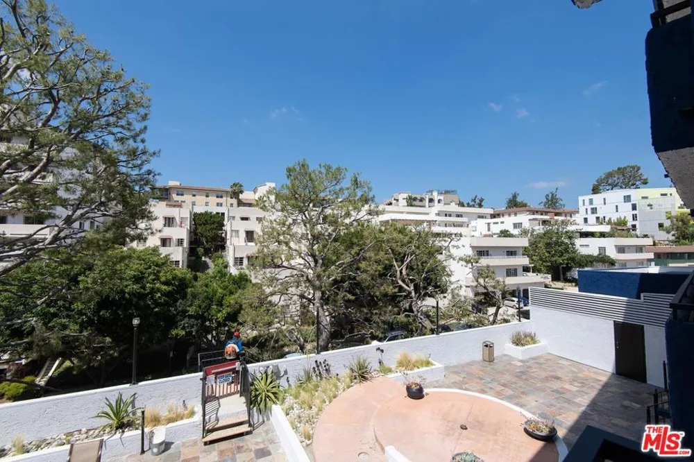 10982 Roebling Avenue #347 Los Angeles, CA 90024
