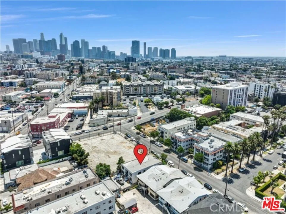2629 San Marino Street Los Angeles, CA 90006