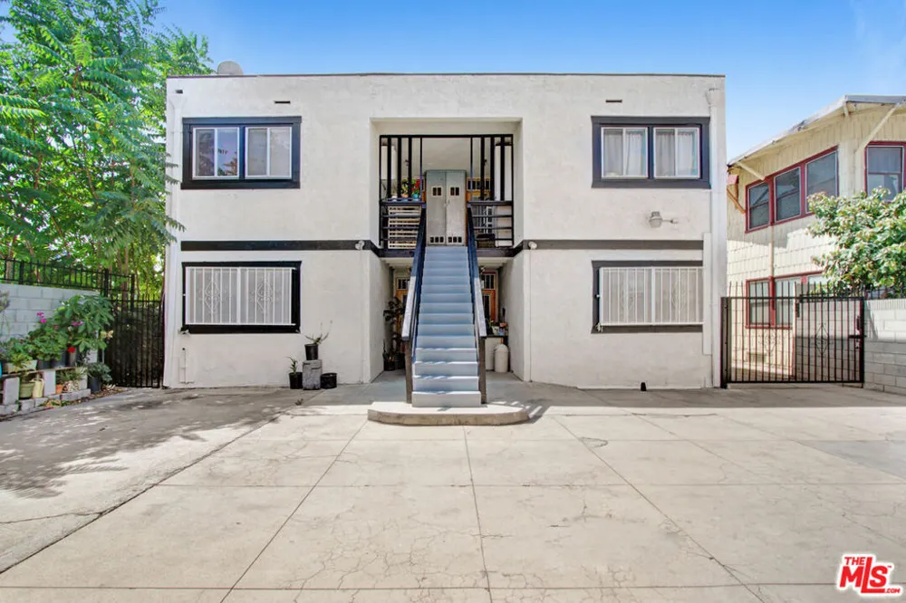 2629 San Marino Street Los Angeles, CA 90006